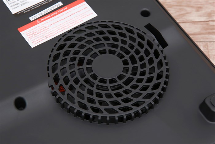 Bếp từ đơn BlueStone ICB-6609 2000W Màu Đen