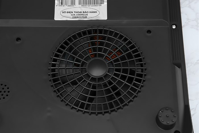 Bếp từ Rapido RI2000ES Màu Đen