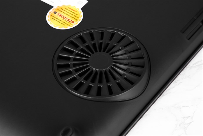 Bếp từ đơn Toshiba IC-20S1PV 2000W Màu Đen