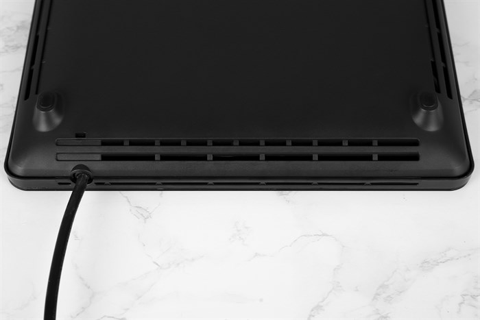 Bếp từ đơn Toshiba IC-20S4PV 2000W Màu Đen