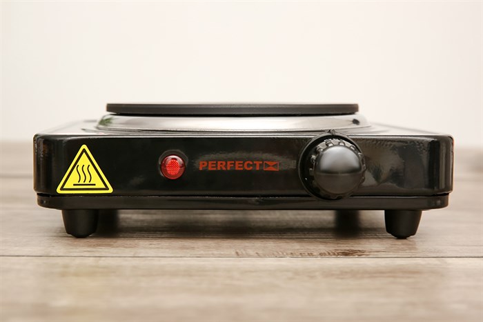 Bếp từ đơn Perfect PF-HP789-1 1000W Màu Đen