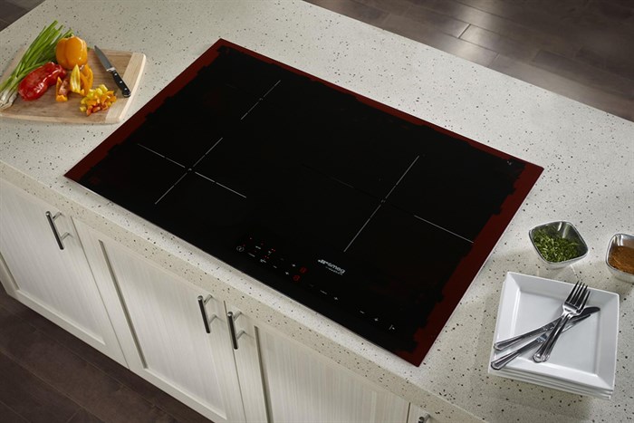 Bếp từ 3 vùng nấu lắp âm Smeg SI5632D (536.64.091) Màu Đen