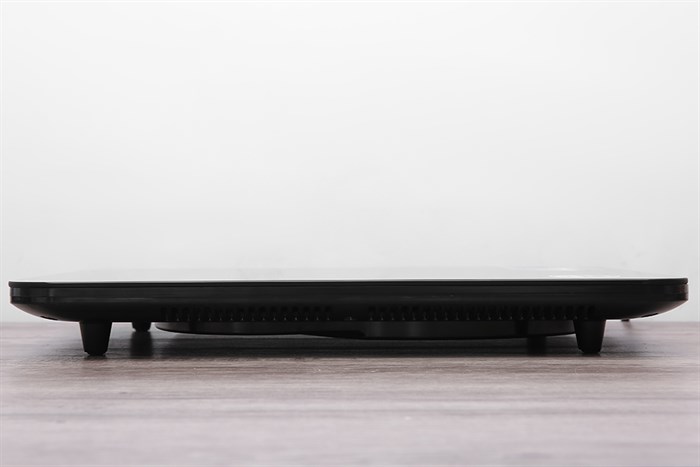 Bếp từ đơn BlueStone ICB-6729 2000W Màu Đen