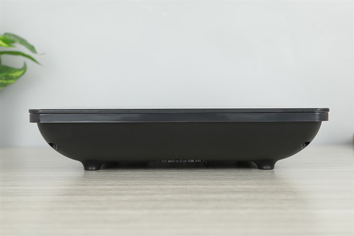 Bếp từ Sunhouse SHD6802 Màu Đen