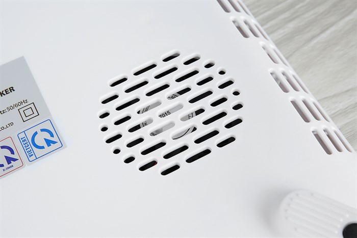 Bếp từ Lock&Lock EJI411 Màu Đen