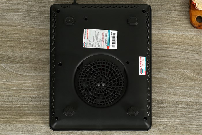 Bếp từ đơn Sunhouse SHD6805 2000W Màu Đen