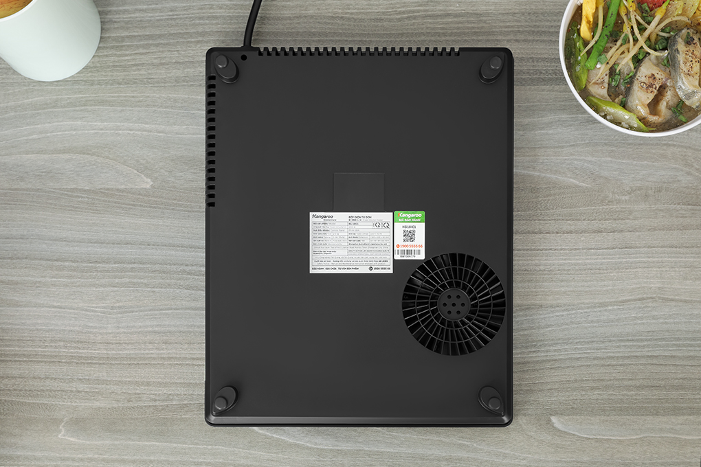 Bếp từ đơn Kangaroo KG18IC1 2000W Màu Đen