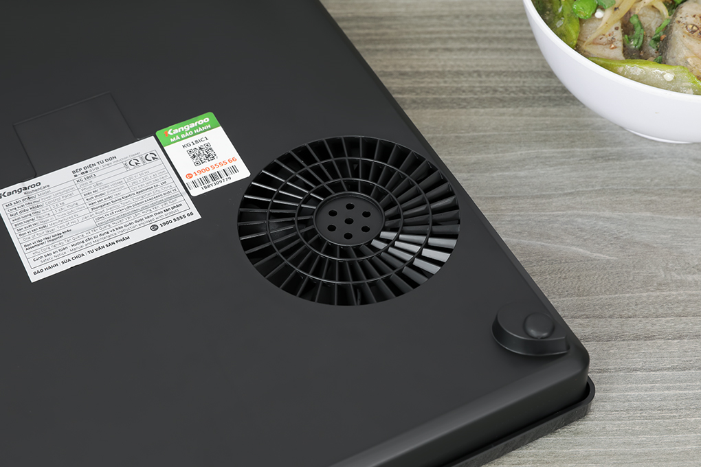 Bếp từ đơn Kangaroo KG18IC1 2000W Màu Đen