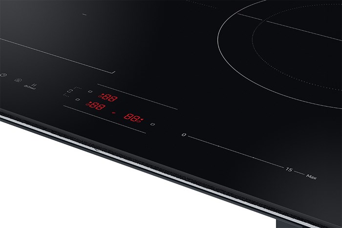 Bếp từ 3 vùng nấu âm Samsung NZ63B5046FK/SV 7400W Màu Đen