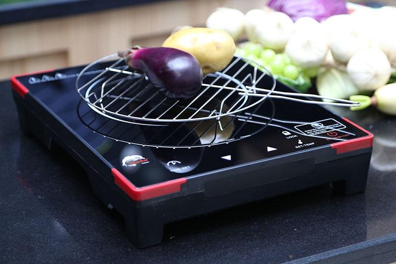 Bếp có thể đạt 650 độ C trong vài giây Bếp có thể đạt 650 độ C trong vài giây