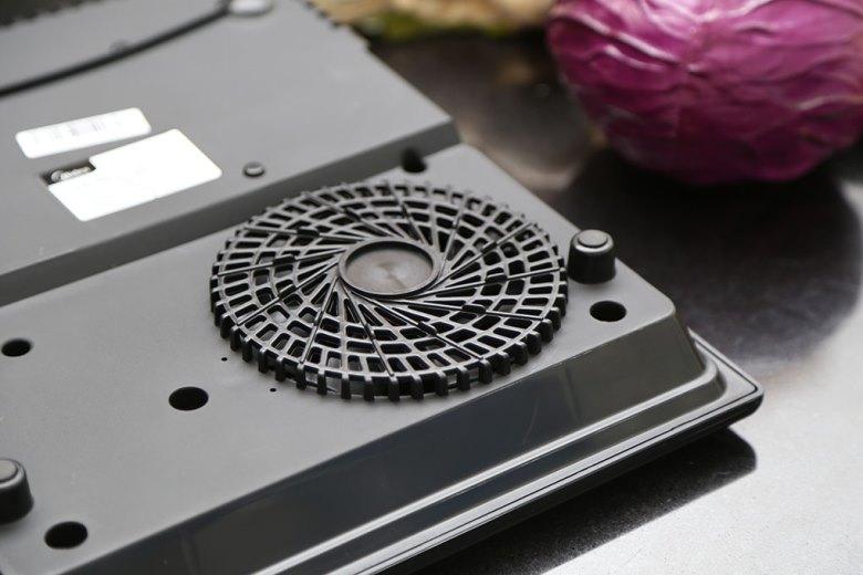 Quạt tản nhiệt tăng độ bền cho bếp Quạt tản nhiệt tăng độ bền cho bếp