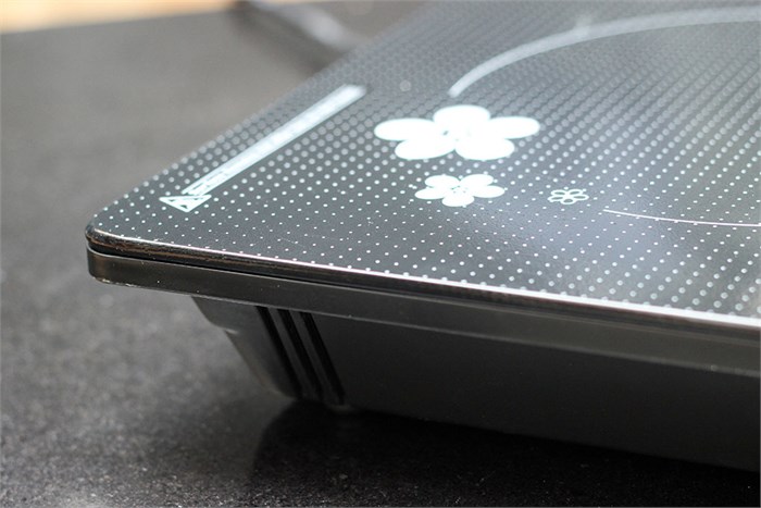 Bếp từ Kangaroo KG365I Màu Đen