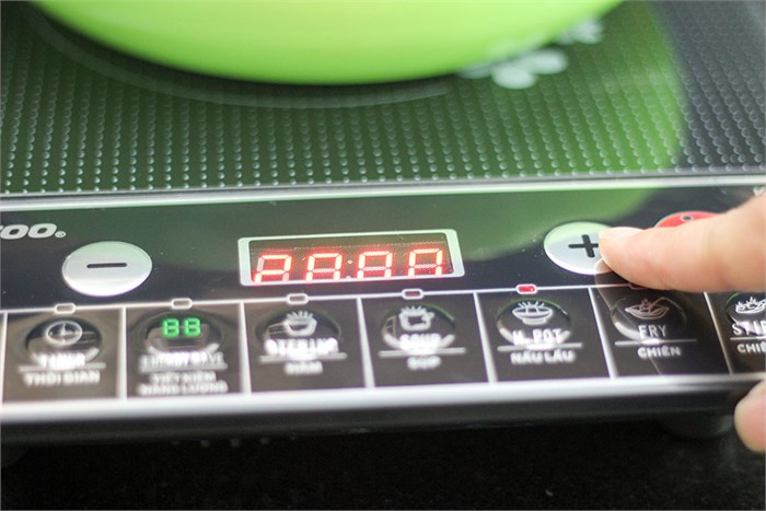 Bếp từ Kangaroo KG365I Màu Đen