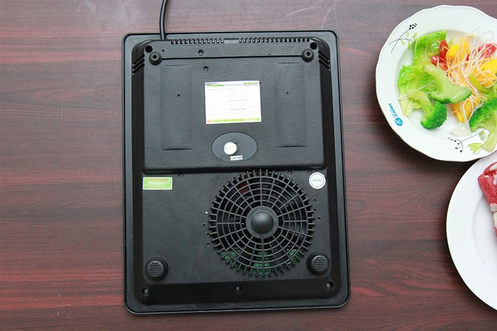 Bếp từ Kangaroo KG411i Màu Đen