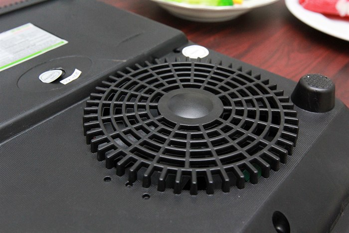 Bếp từ Kangaroo KG411i Màu Đen