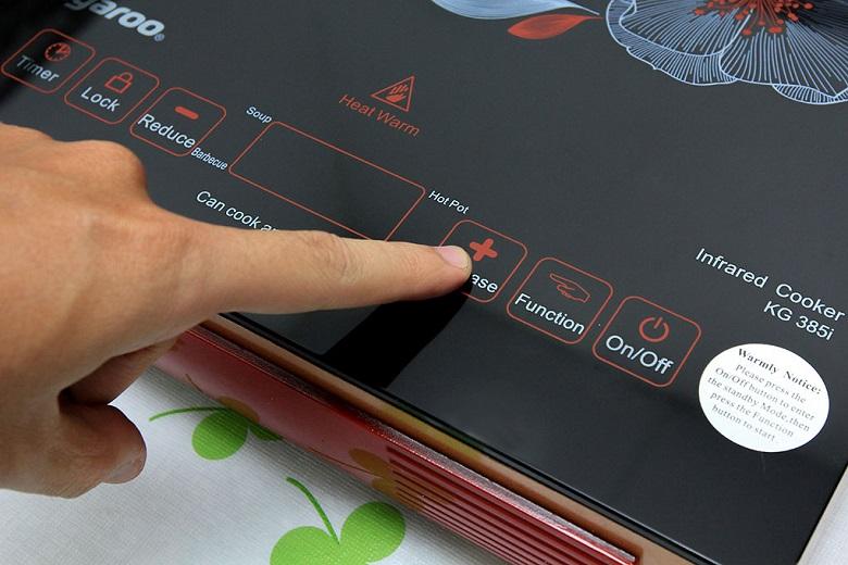 Thao tác nhẹ nhàng với bảng điều khiển cảm ứng hiện đại Thao tác nhẹ nhàng với bảng điều khiển cảm ứng hiện đại