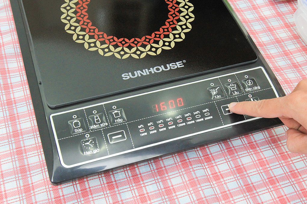 Bếp từ Sunhouse SHD6146 Màu Đen