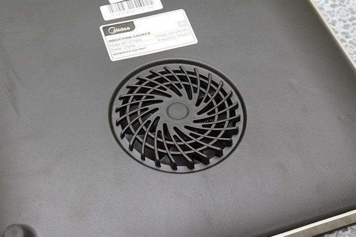 Bếp từ Midea MI-T2114DC Màu Đen