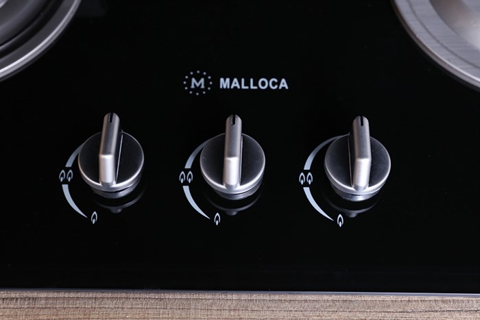 Bếp ga âm Malloca GHG 733B NEW Màu Đen