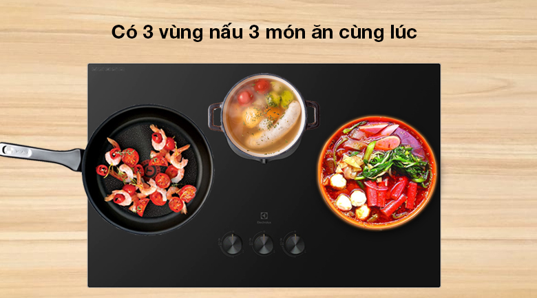 Bếp ga âm Electrolux EHG8321BC - Có 3 vùng nấu có thể nấu 3 món ăn cùng lúc, tiết kiệm thời gian