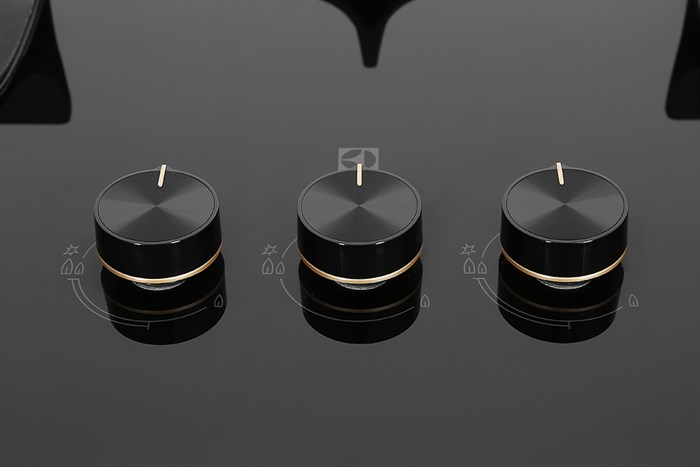 Bếp ga âm Electrolux EHG8321BC Màu Đen