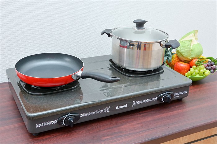 Bếp gas Rinnai RV-7Slim(G) Màu Đen