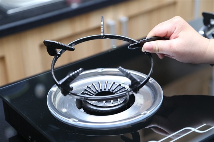 Bếp gas mặt kính Sunhome SG-5700N Màu Đen