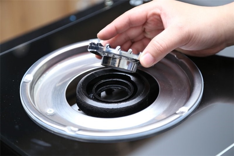 Bếp gas mặt kính Sunhome SG-5700N Màu Đen