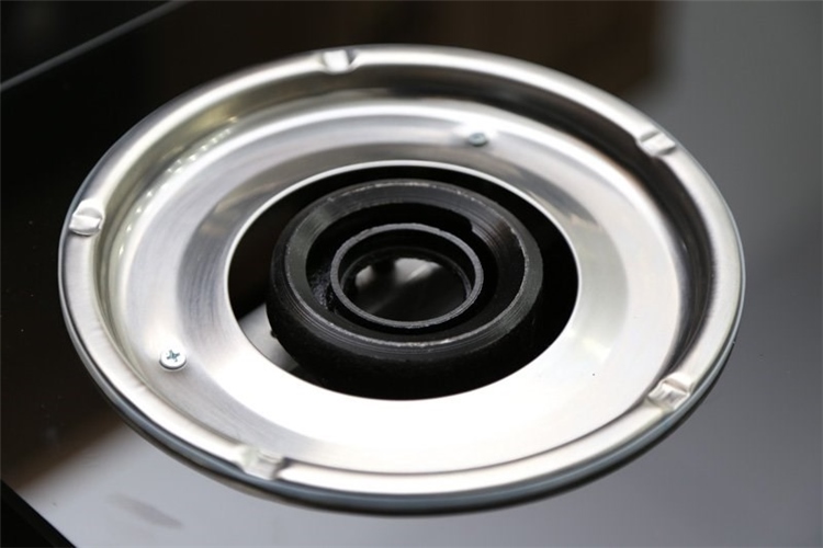 Bếp gas mặt kính Sunhome SG-5700N Màu Đen