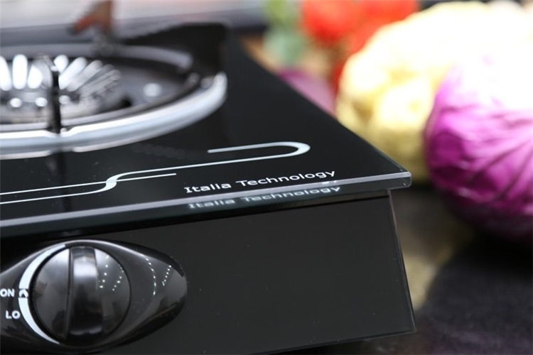 Bếp gas mặt kính Sunhome SG-5700N Màu Đen