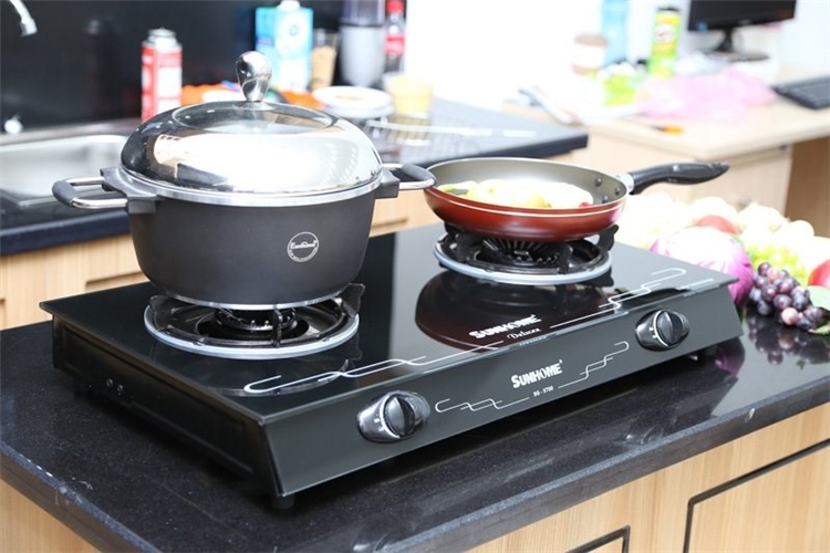 Bếp gas mặt kính Sunhome SG-5700N Màu Đen
