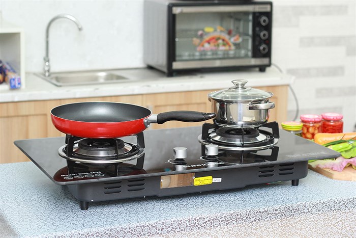 Bếp ga âm Sunhouse SHB-6636 Màu Đen