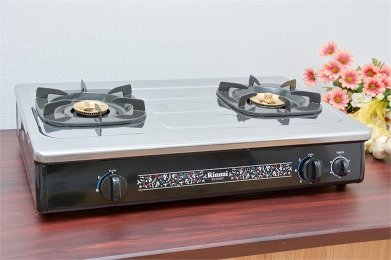 2 bếp nấu khác kích thước vừa vặn với nhiều cỡ nồi, chảo
