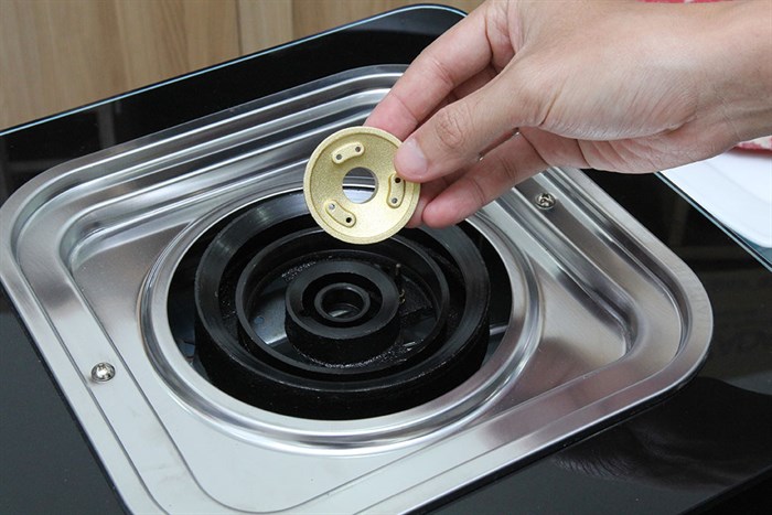 Bếp ga đôi Electrolux ETG729GKTR Màu Đen