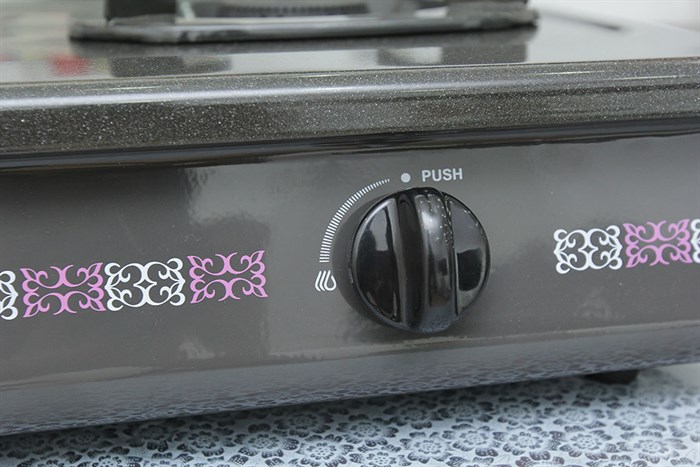 Bếp gas Rinnai RV-2715G Màu Đen