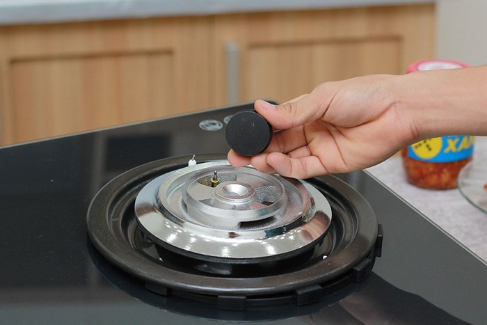 Bếp gas âm Rinnai RVB-2G-SCH(BK) Màu Đen