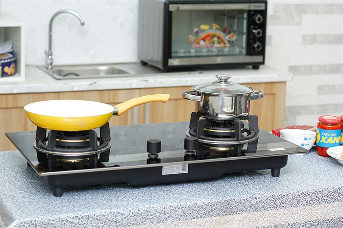 Bếp ga âm Sunhouse SHB8836 Màu Đen