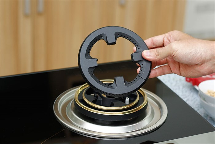 Bếp ga âm Sunhouse SHB8836 Màu Đen