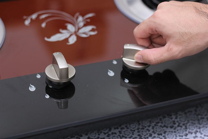 Bếp gas âm Kiwa KW-777GE Màu Đen - Đỏ