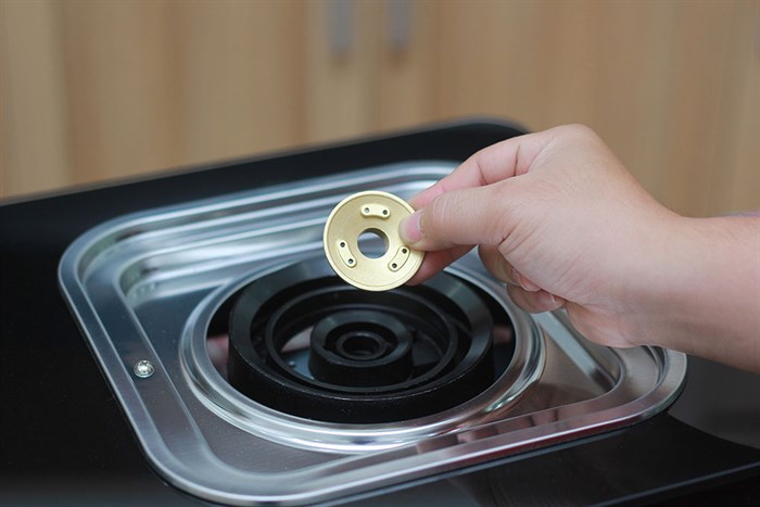 Bếp ga đôi Electrolux ETG728GKR Màu Đen