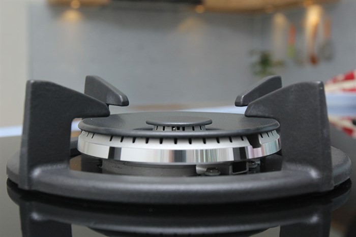 Bếp ga âm Electrolux EGT8028CK Màu Đen