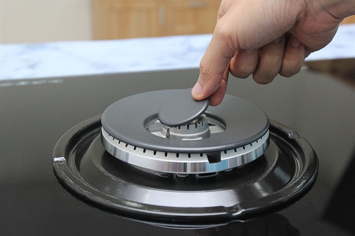 Bếp ga âm Electrolux EGT8028CK Màu Đen