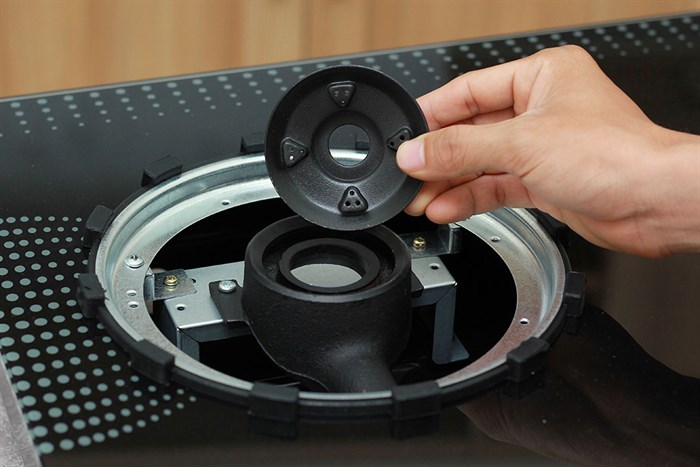 Bếp gas Rinnai RV-715 Slim(GL-D) Màu Đen