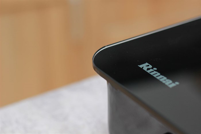 Bếp gas Rinnai RV-715 Slim(GL-D) Màu Đen