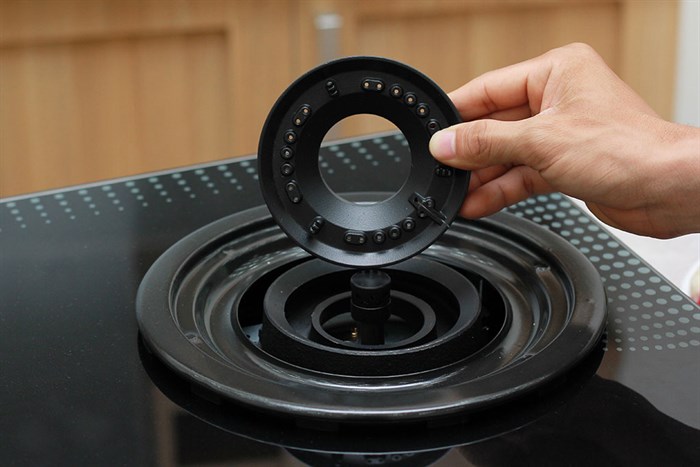 Bếp gas Rinnai RV-715 Slim(GL-D) Màu Đen