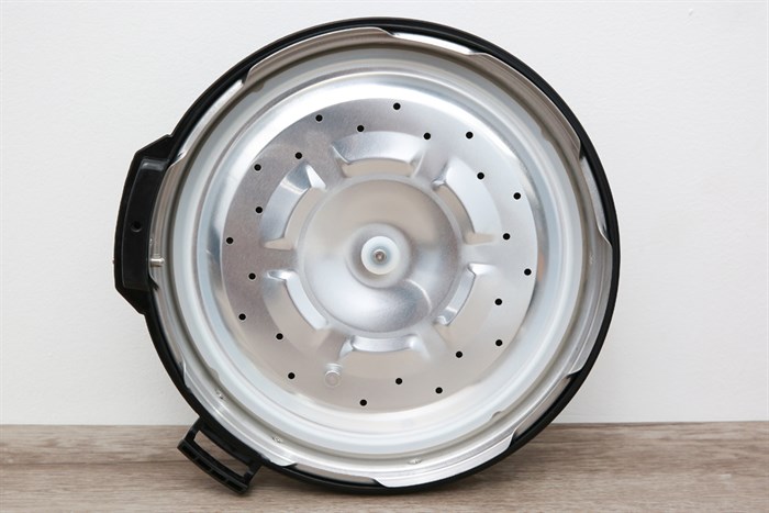 Nồi áp suất điện BlueStone PCB-5619 5 lít Màu Xám