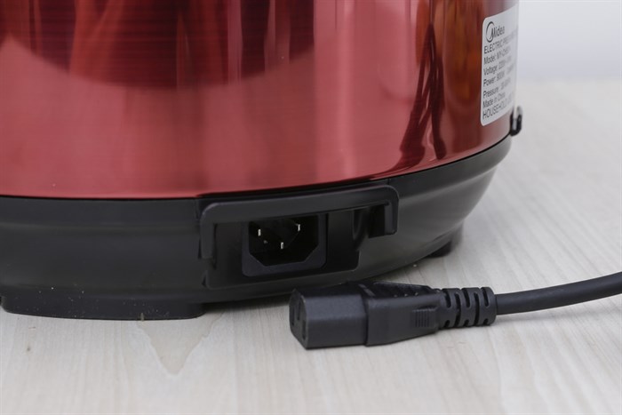 Nồi áp suất điện Midea MY-CH501A 5 lít Màu Đỏ