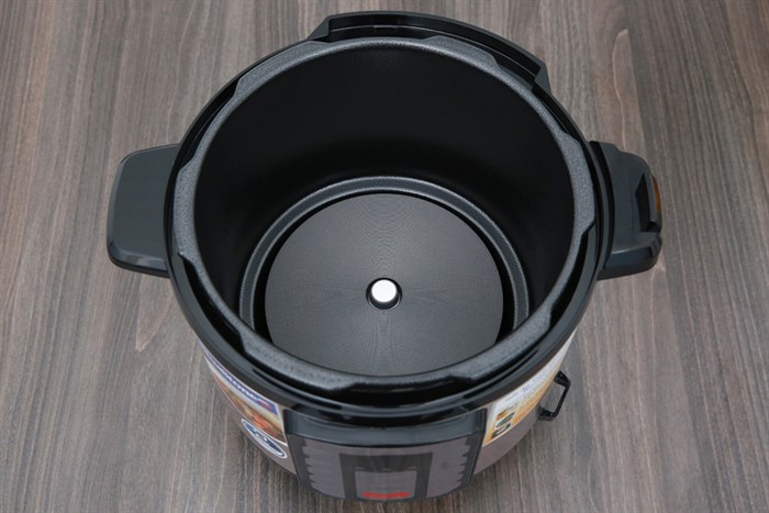 Nồi áp suất điện Bluestone PCB-5755 6 lít Màu Nâu