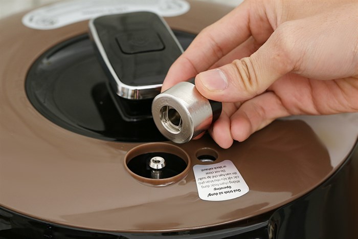 Nồi áp suất điện Kangaroo KG5P1 5 lít Màu Vàng đồng