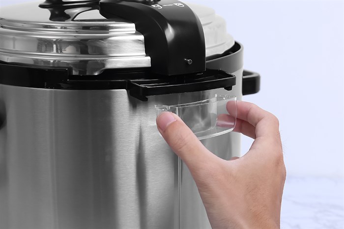 Nồi áp suất điện Ferroli FPC900-D 5 lít Màu Bạc Inox